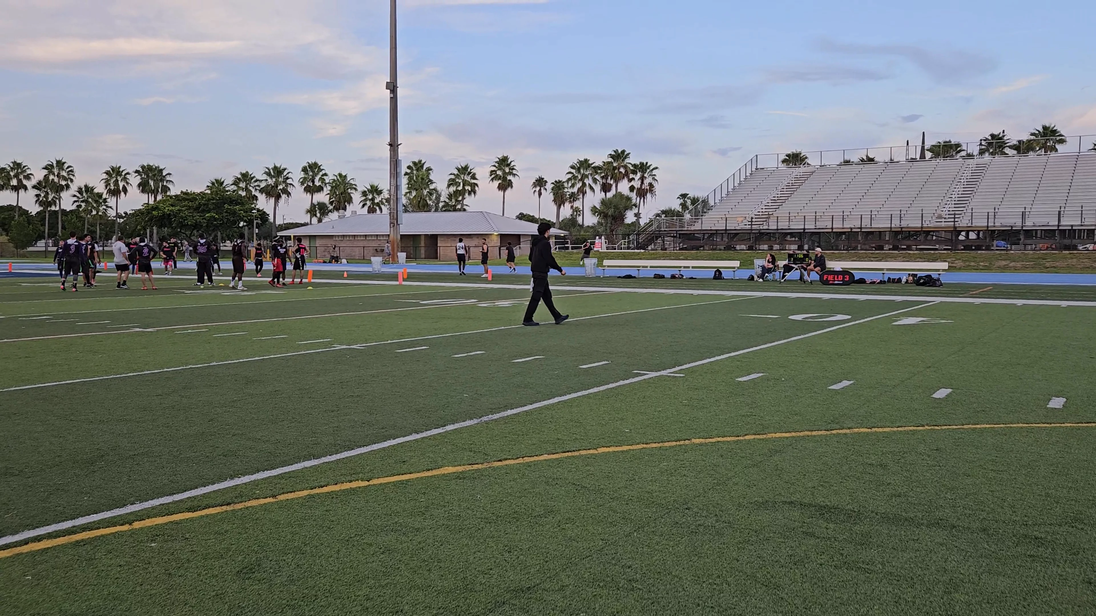 BNH Touchdown throw