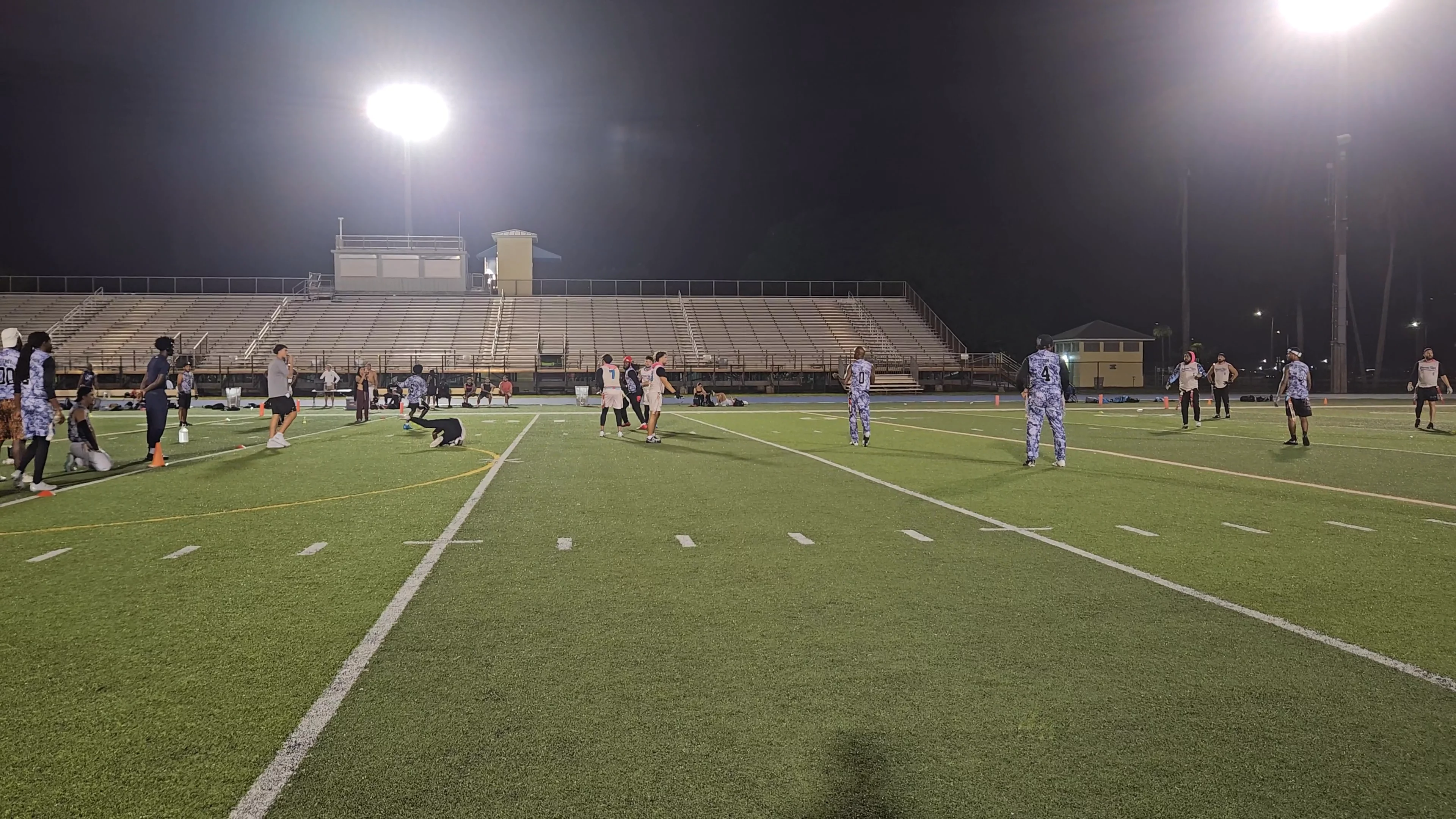La Familia Throw for 1st down