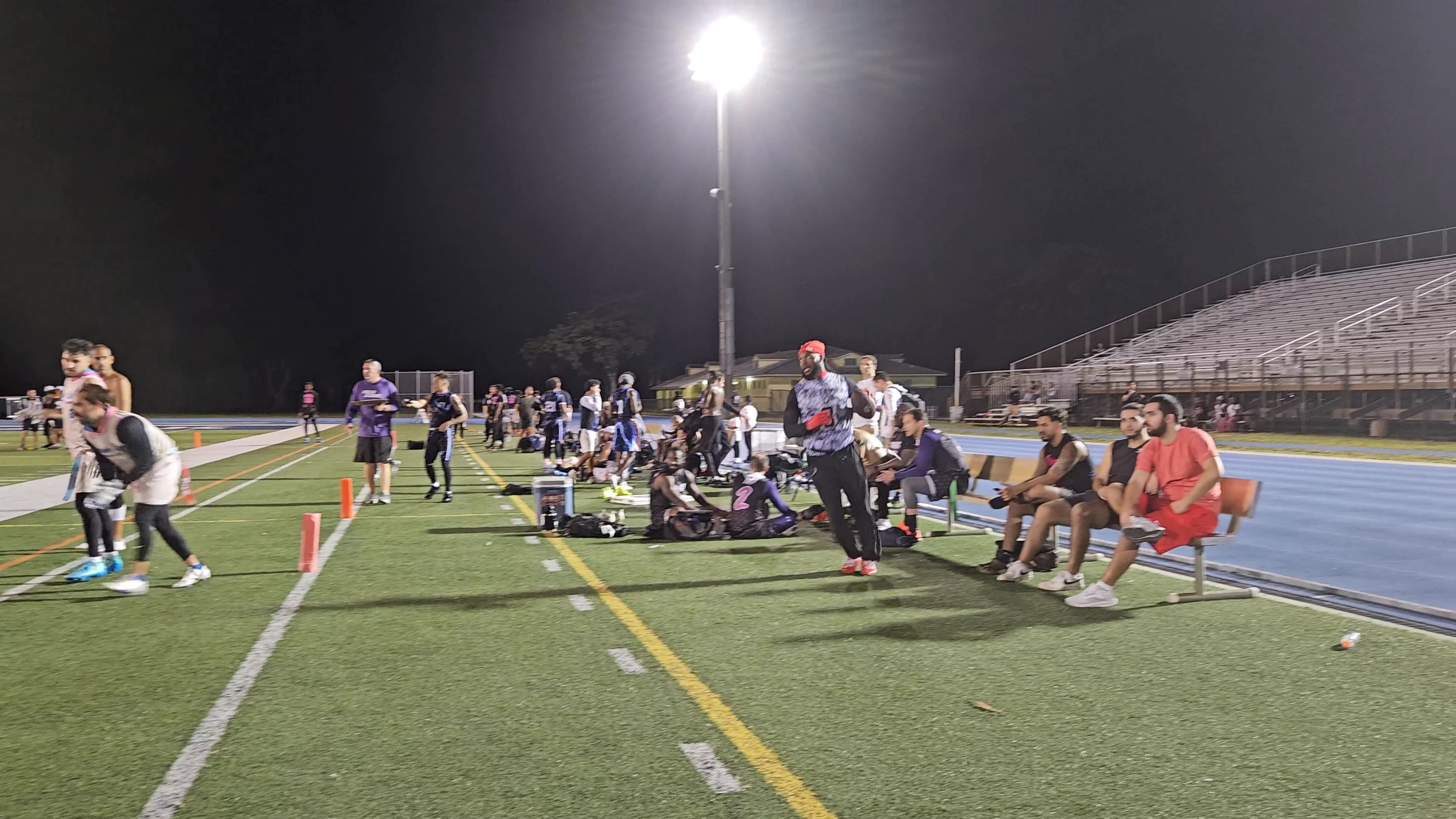 La Familia Touchdown throw